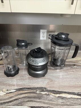 Nutribullet Blender and Blender cups